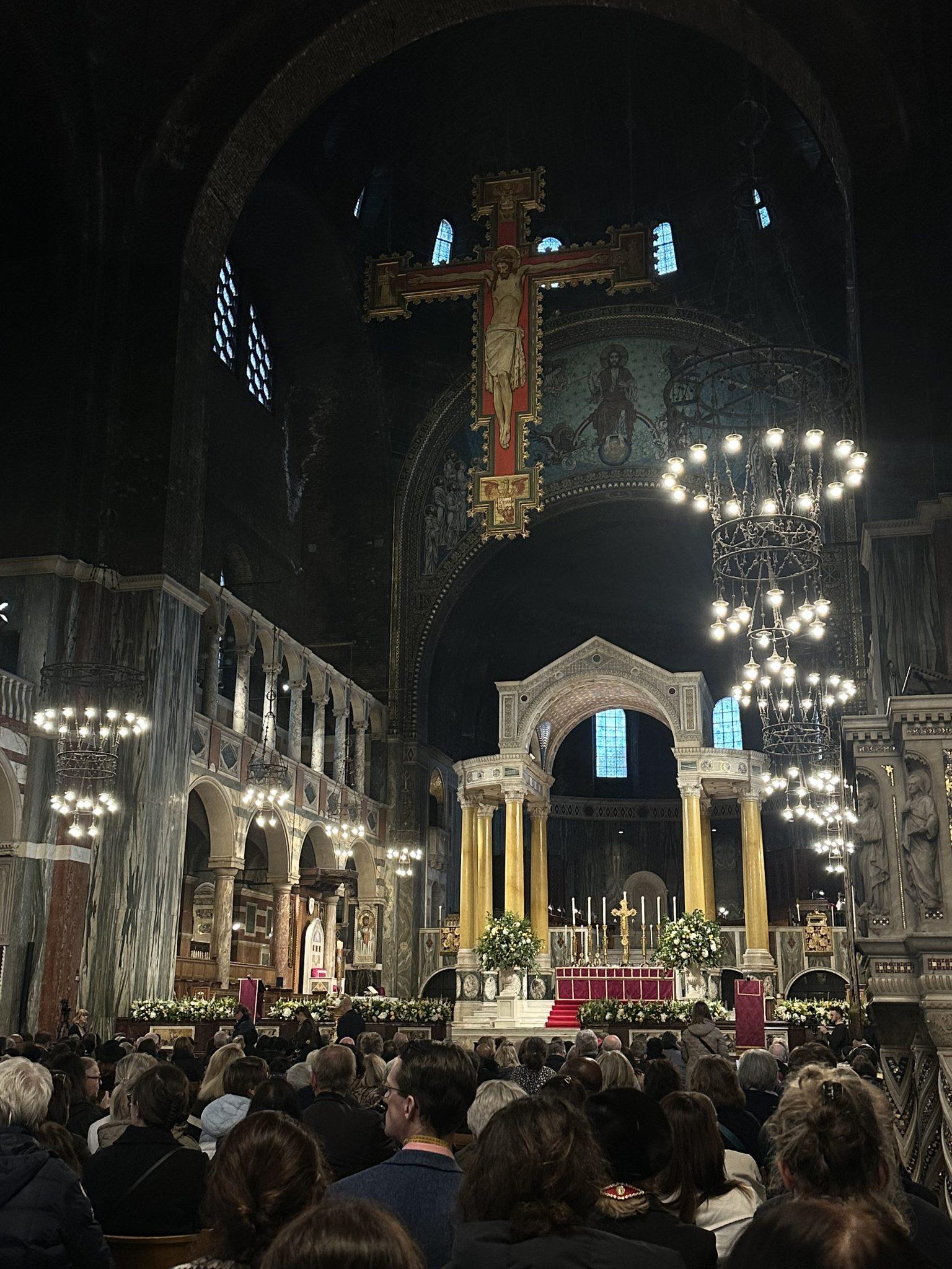 Apostle Times | apostletimes.com | CC BY 4.0 Requiem mass for Pope Francis after his death, at Westminster Cathedral, London. Photograph featured in Apostle Times Catholic news blog.